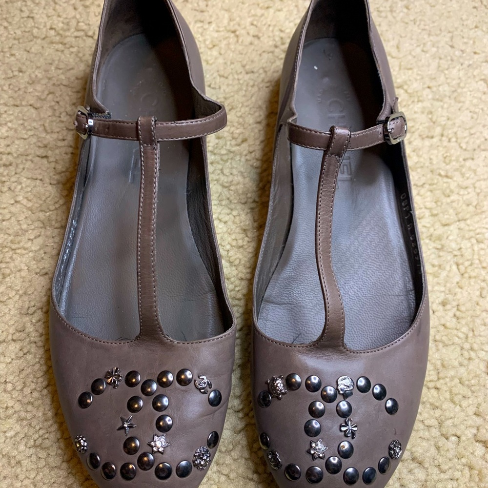 *CHANEL* Lucky Charm Mary Jane’s 7.5